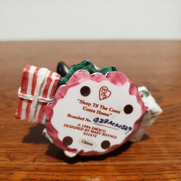 Mary's Moo Moos "Shop Till The Cows Come Home" Figurine - Picture 5 of 6